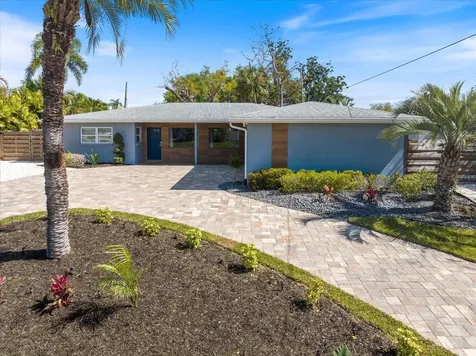 2513 Mineola Way Sarasota FL 34239