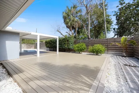 2513 Mineola Way Sarasota FL 34239