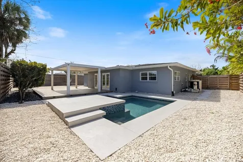 2513 Mineola Way Sarasota FL 34239