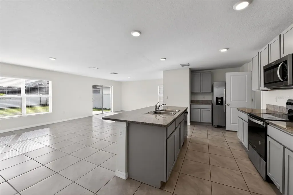 439 Sunlit Coral Street Ruskin FL 33570