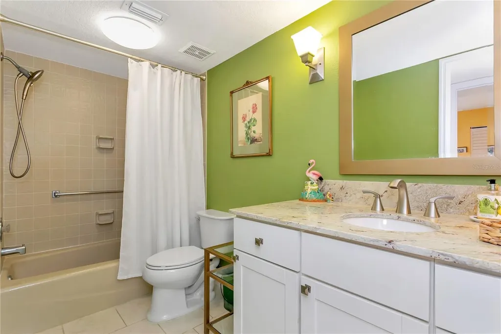 1732 Kestral Park Way S Sarasota FL 34231