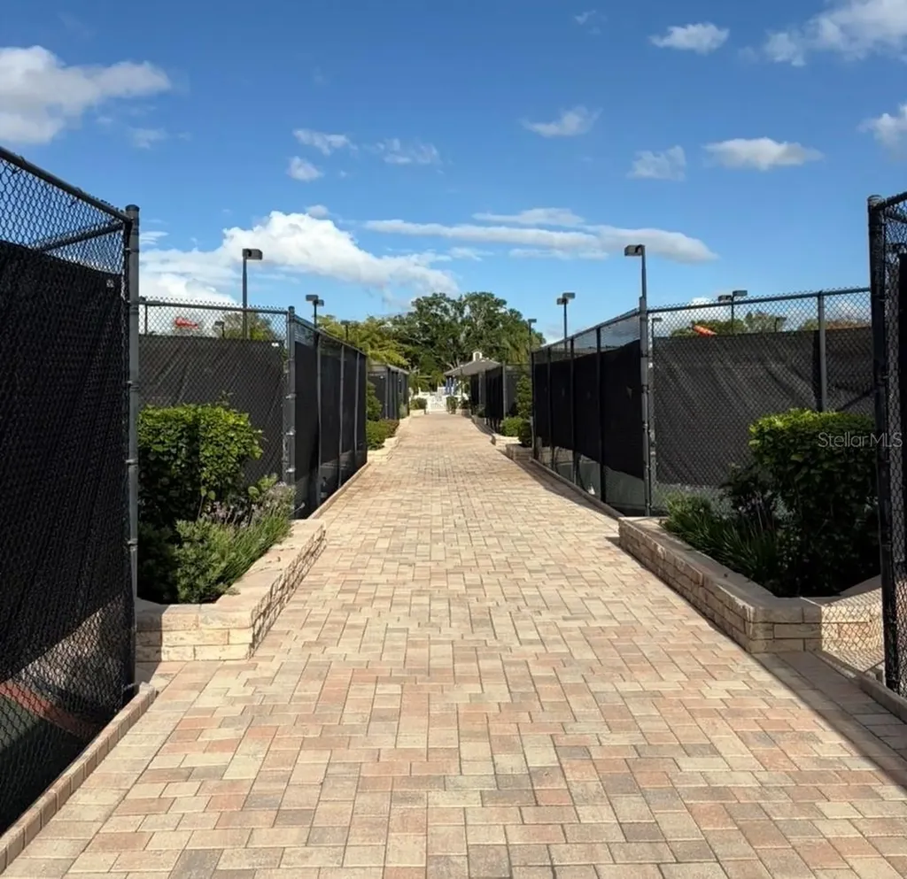 1732 Kestral Park Way S Sarasota FL 34231