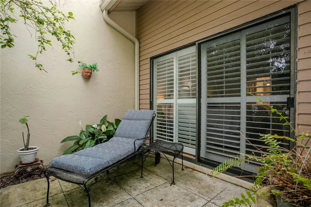 1732 Kestral Park Way S Sarasota FL 34231