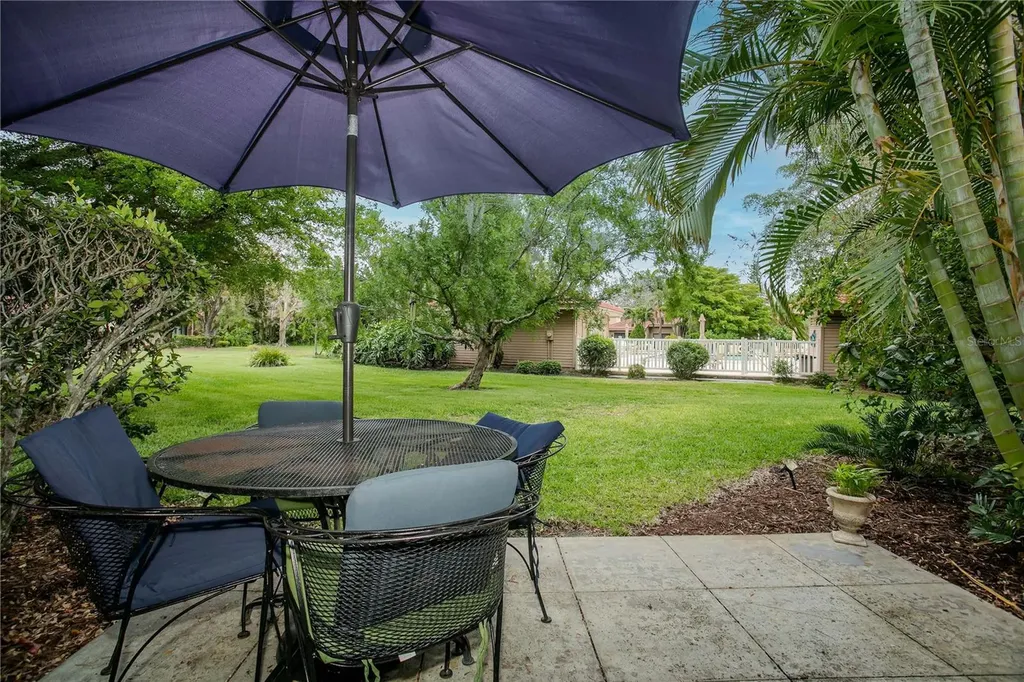 1732 Kestral Park Way S Sarasota FL 34231