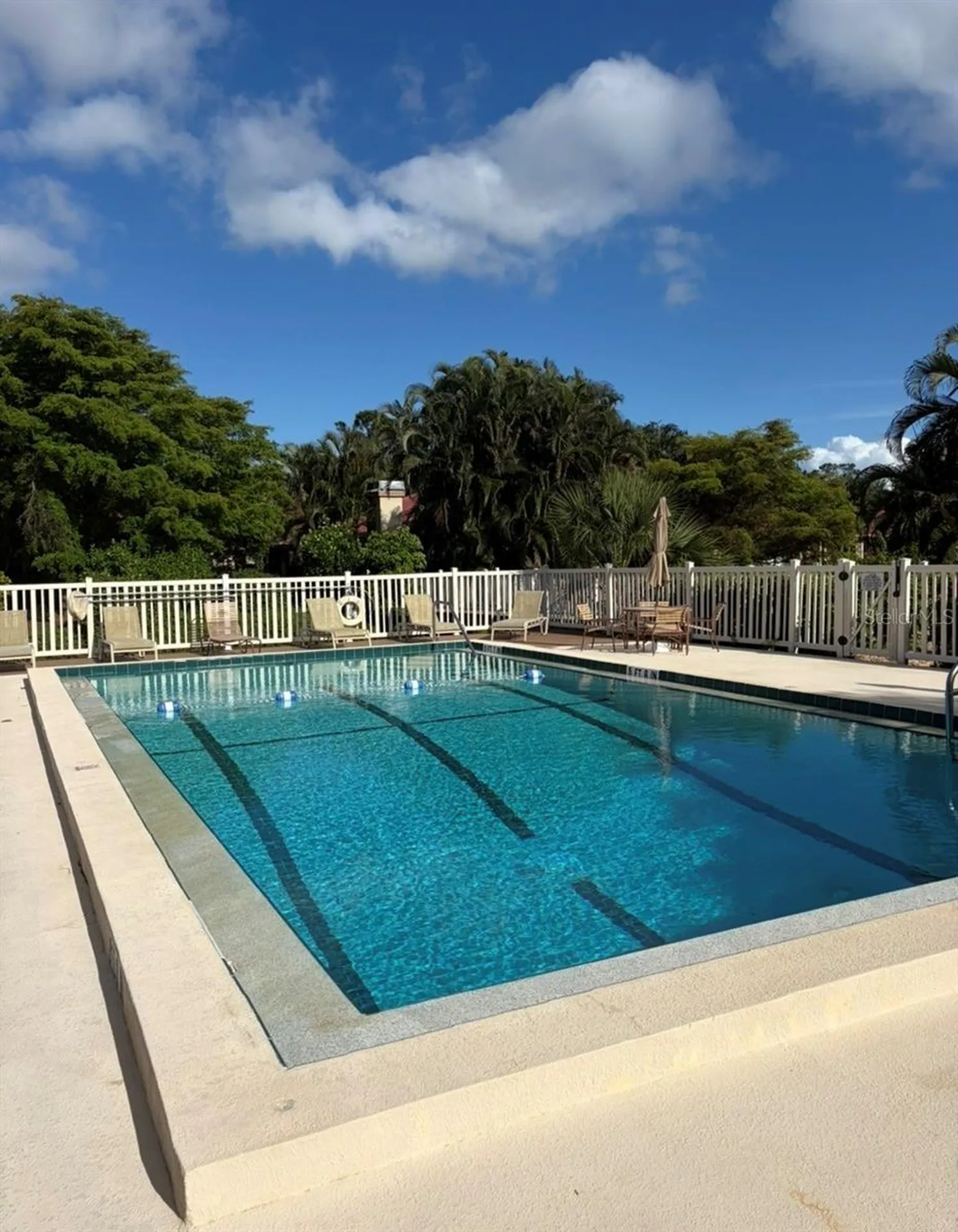 1732 Kestral Park Way S Sarasota FL 34231