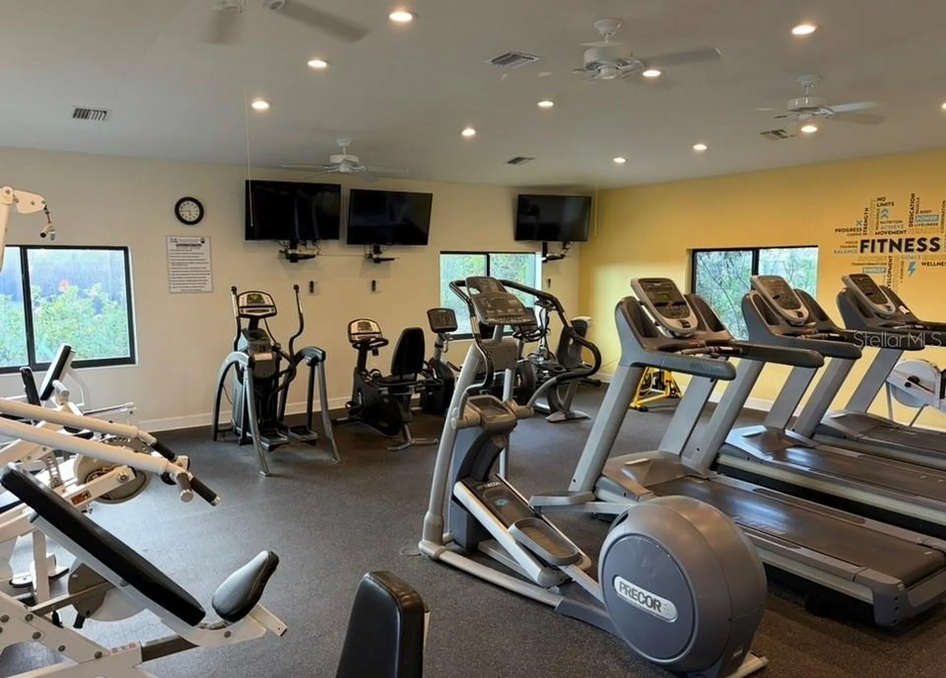 1732 Kestral Park Way S Sarasota FL 34231