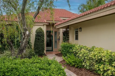 1732 Kestral Park Way S Sarasota FL 34231