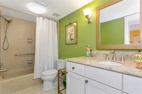 1732 Kestral Park Way S Sarasota FL 34231