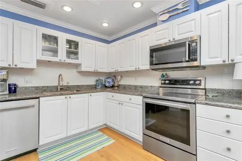 1732 Kestral Park Way S Sarasota FL 34231