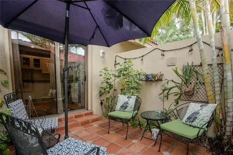 1732 Kestral Park Way S Sarasota FL 34231