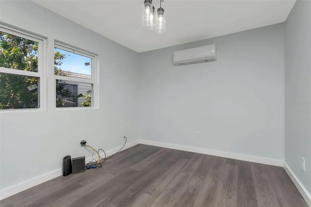 410 W 51st Avenue Drive W Bradenton FL 34207