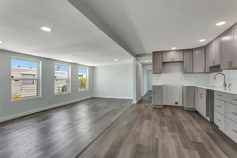 410 W 51st Avenue Drive W Bradenton FL 34207