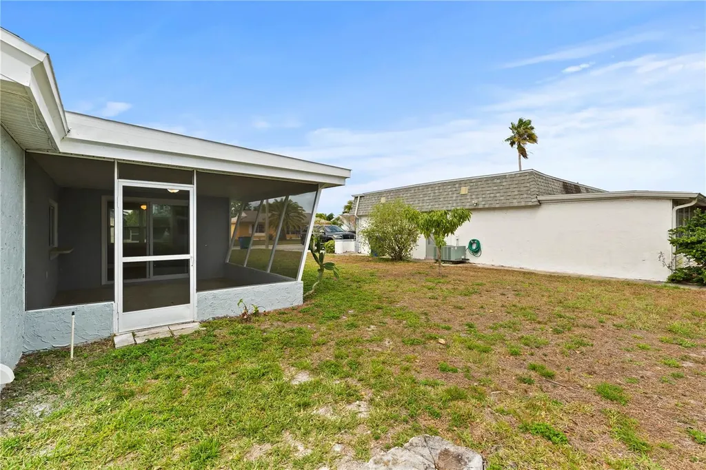 3317 Honeymoon Lane Holiday FL 34691