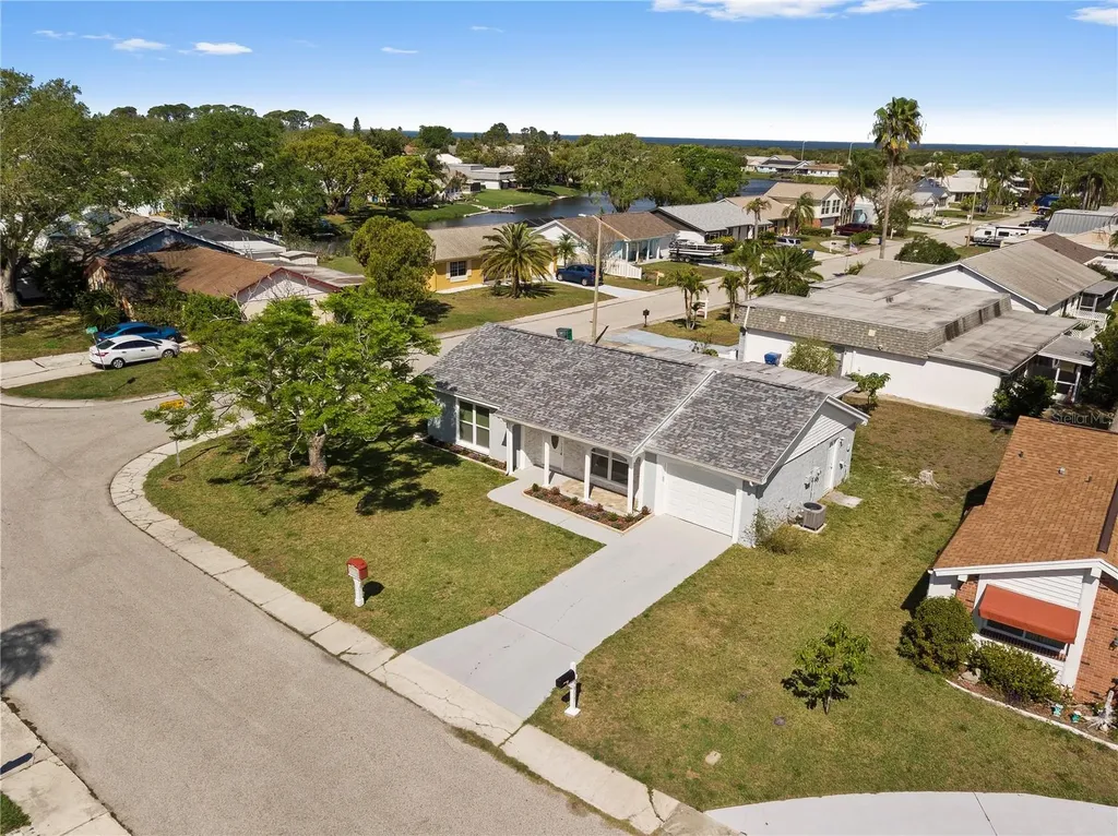 3317 Honeymoon Lane Holiday FL 34691