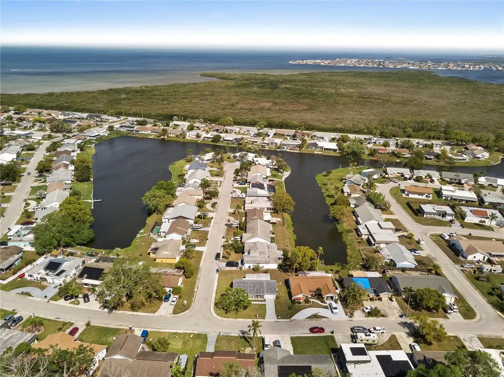 3317 Honeymoon Lane Holiday FL 34691