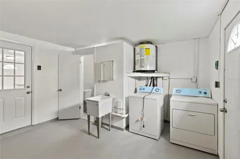 3317 Honeymoon Lane Holiday FL 34691