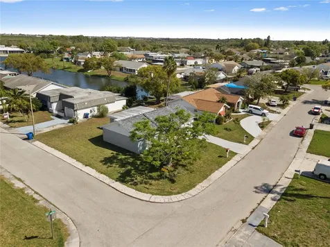 3317 Honeymoon Lane Holiday FL 34691