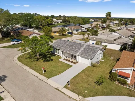 3317 Honeymoon Lane Holiday FL 34691