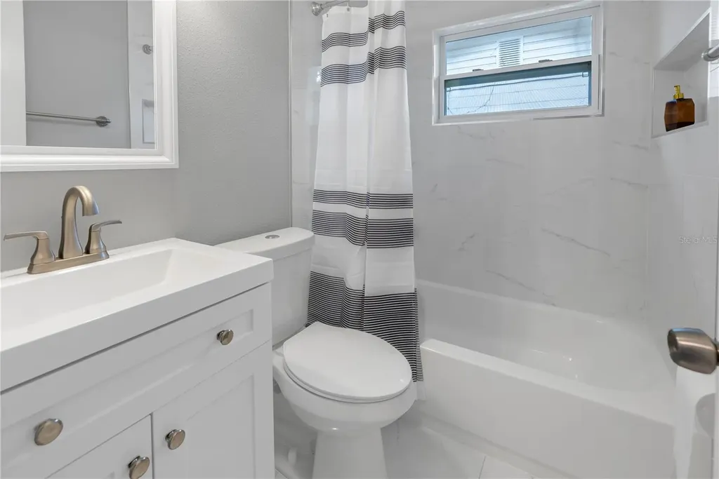 4027 7th Street S St Petersburg FL 33705