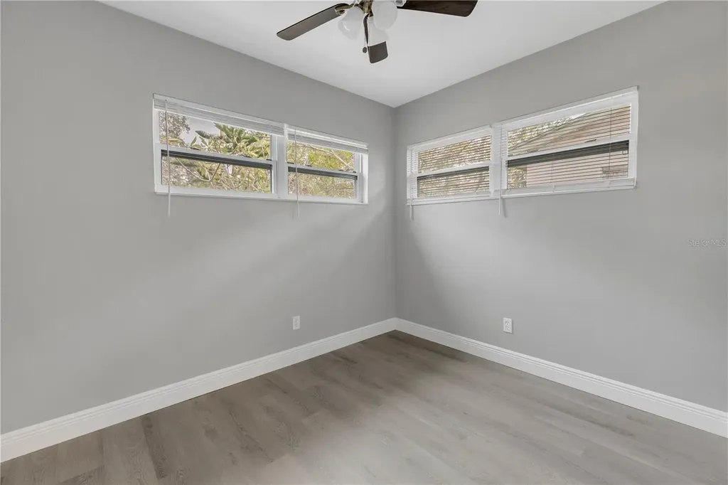 4027 7th Street S St Petersburg FL 33705