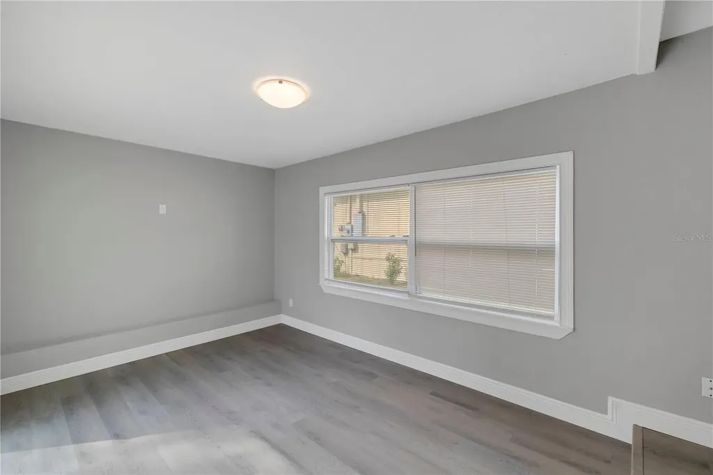 4027 7th Street S St Petersburg FL 33705