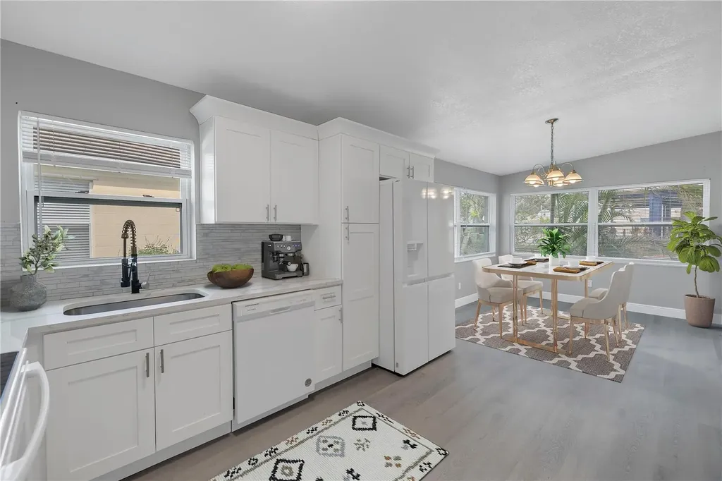 4027 7th Street S St Petersburg FL 33705
