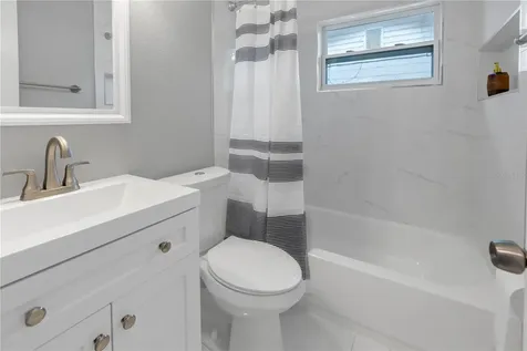 4027 7th Street S St Petersburg FL 33705