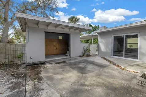 4027 7th Street S St Petersburg FL 33705
