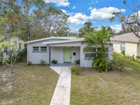 4027 7th Street S St Petersburg FL 33705
