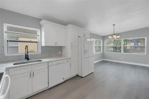 4027 7th Street S St Petersburg FL 33705