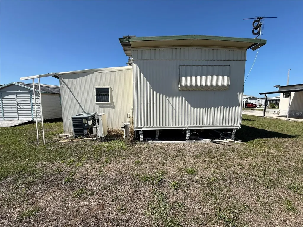 105 Saint Martins Way Apollo Beach FL 33572