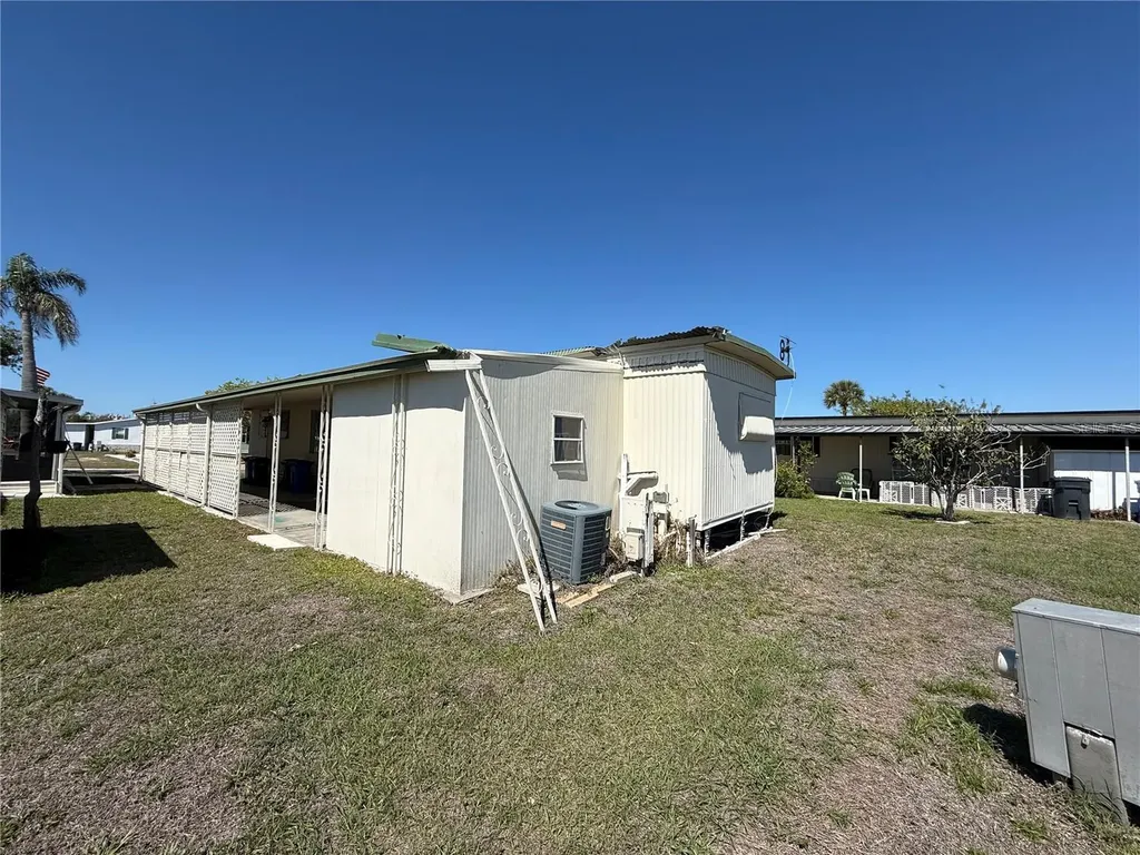 105 Saint Martins Way Apollo Beach FL 33572