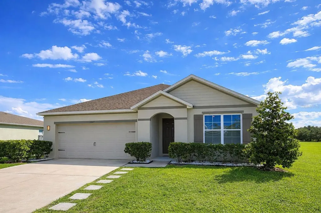 1687 Bay Breeze Drive St Cloud FL 34771