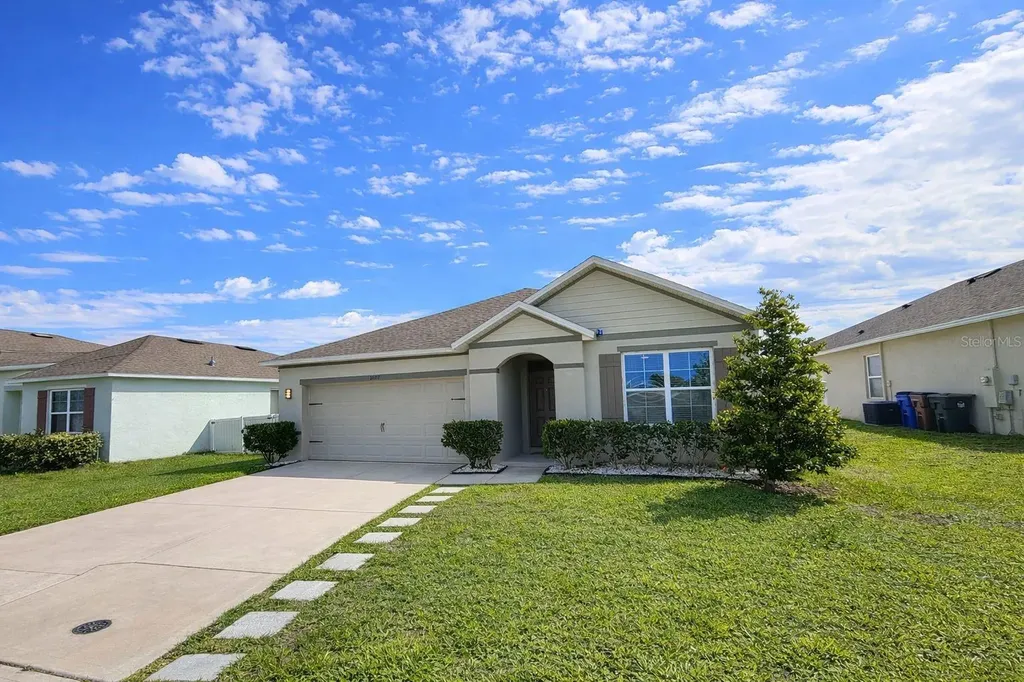 1687 Bay Breeze Drive St Cloud FL 34771
