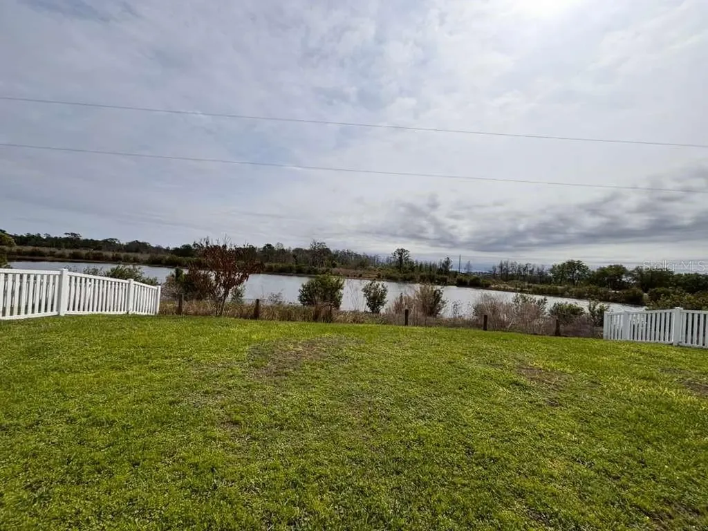 1687 Bay Breeze Drive St Cloud FL 34771