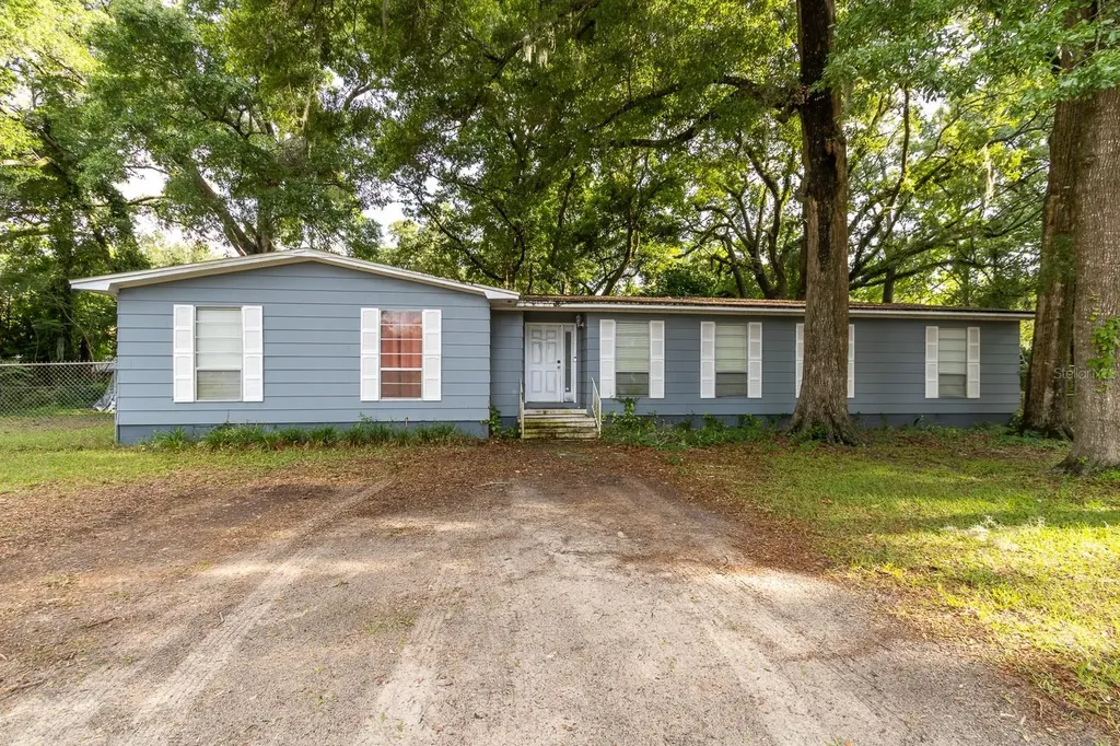 14215 NW 142nd Place Alachua FL 32615