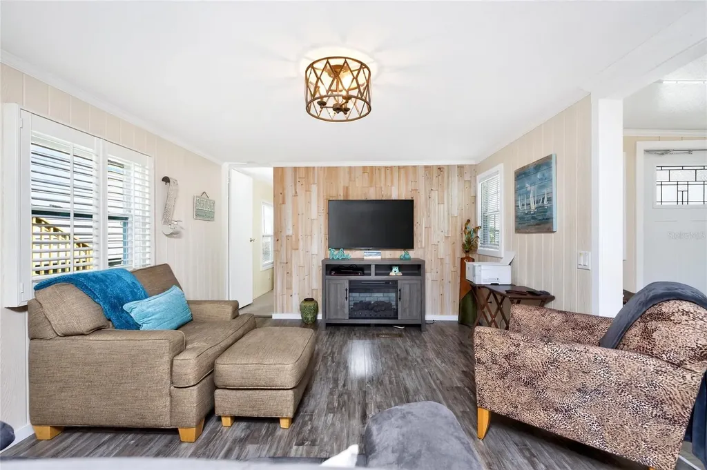 230 Wolverine Avenue North Port FL 34287