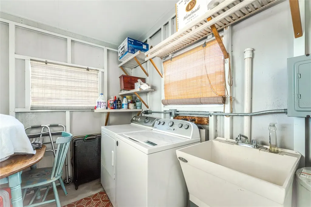 230 Wolverine Avenue North Port FL 34287