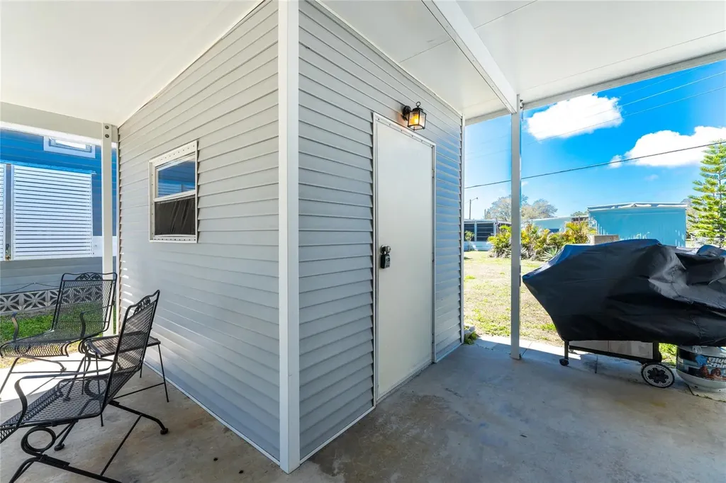 230 Wolverine Avenue North Port FL 34287