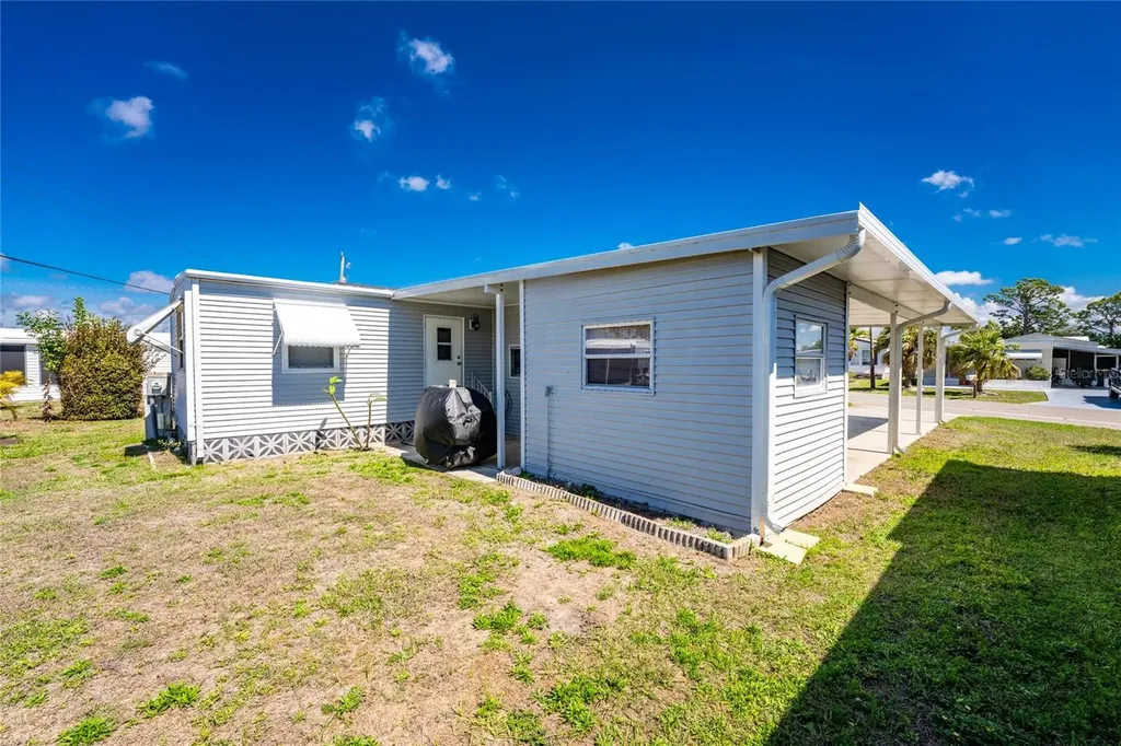 230 Wolverine Avenue North Port FL 34287