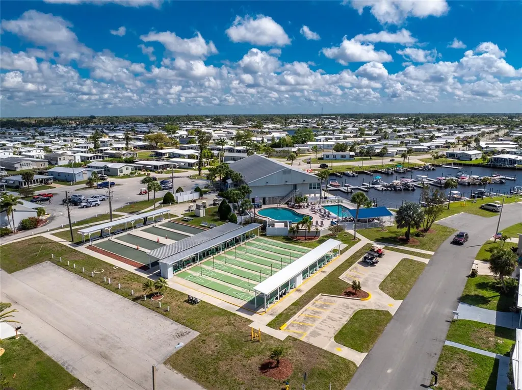230 Wolverine Avenue North Port FL 34287