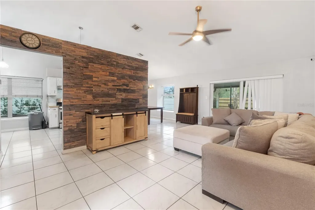 110 Baywest Drive Orlando FL 32835