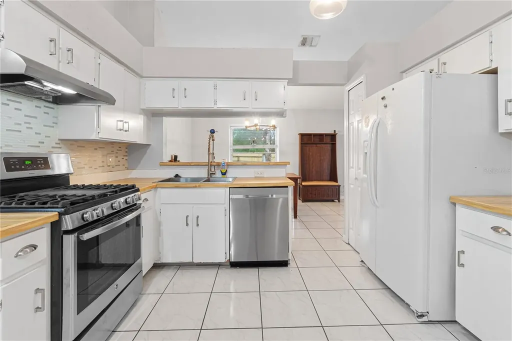 110 Baywest Drive Orlando FL 32835