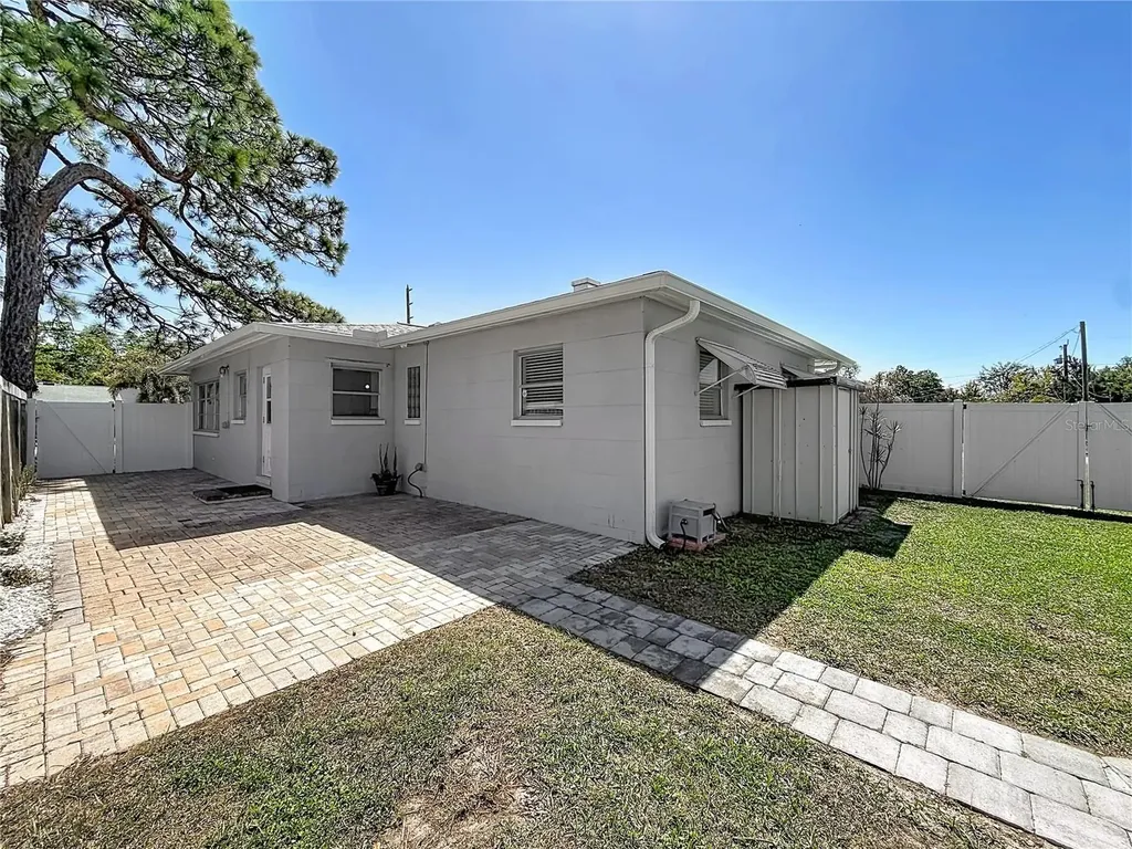 5401 17th Avenue S Gulfport FL 33707