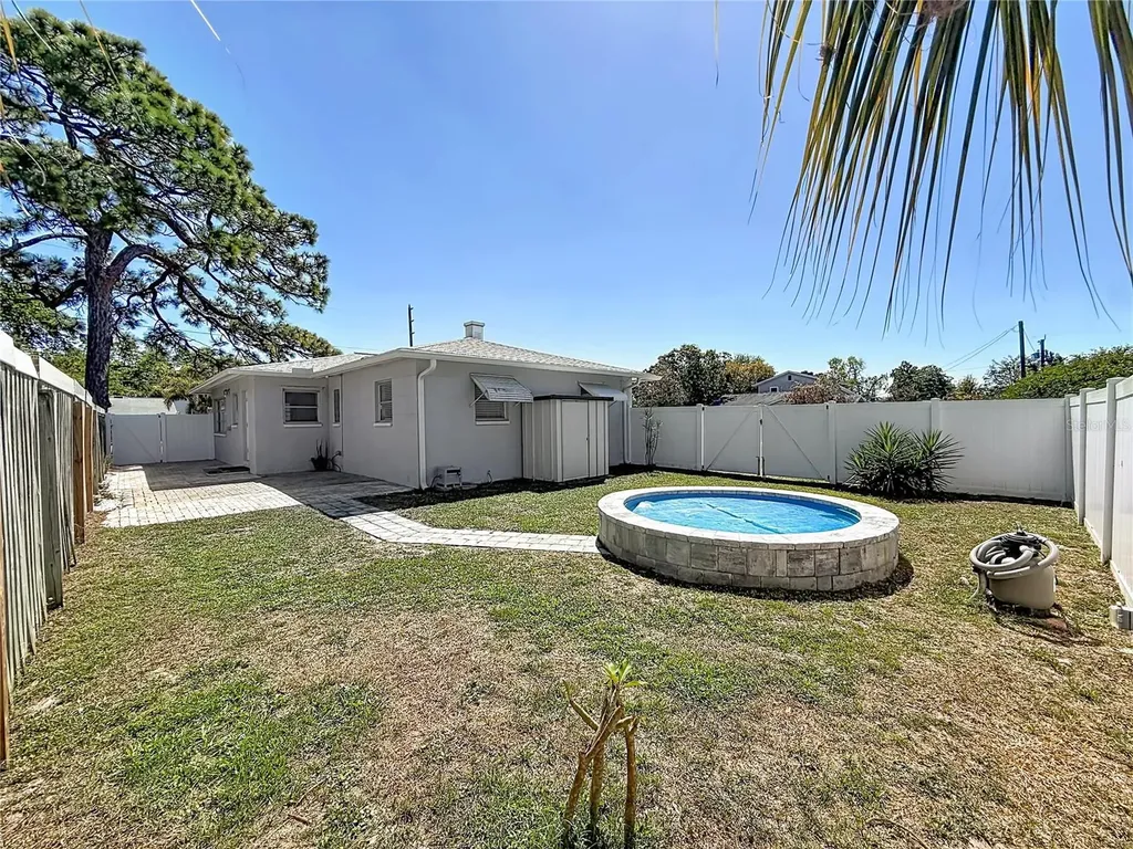 5401 17th Avenue S Gulfport FL 33707