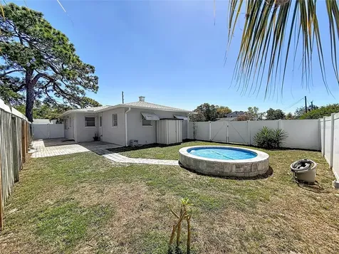 5401 17th Avenue S Gulfport FL 33707