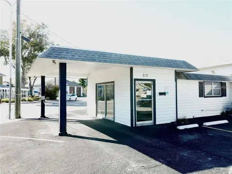 212 Main Street Auburndale FL 33823