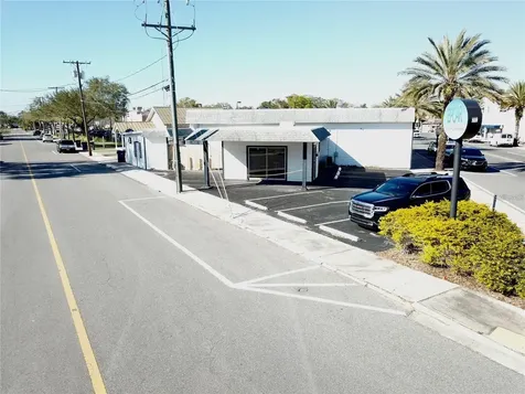 212 Main Street Auburndale FL 33823