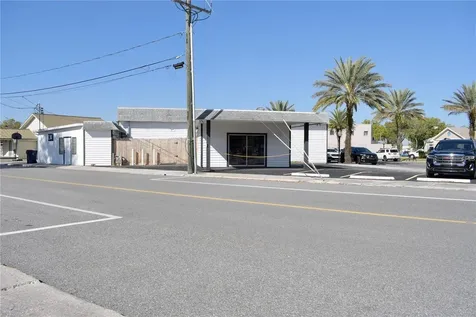 212 Main Street Auburndale FL 33823