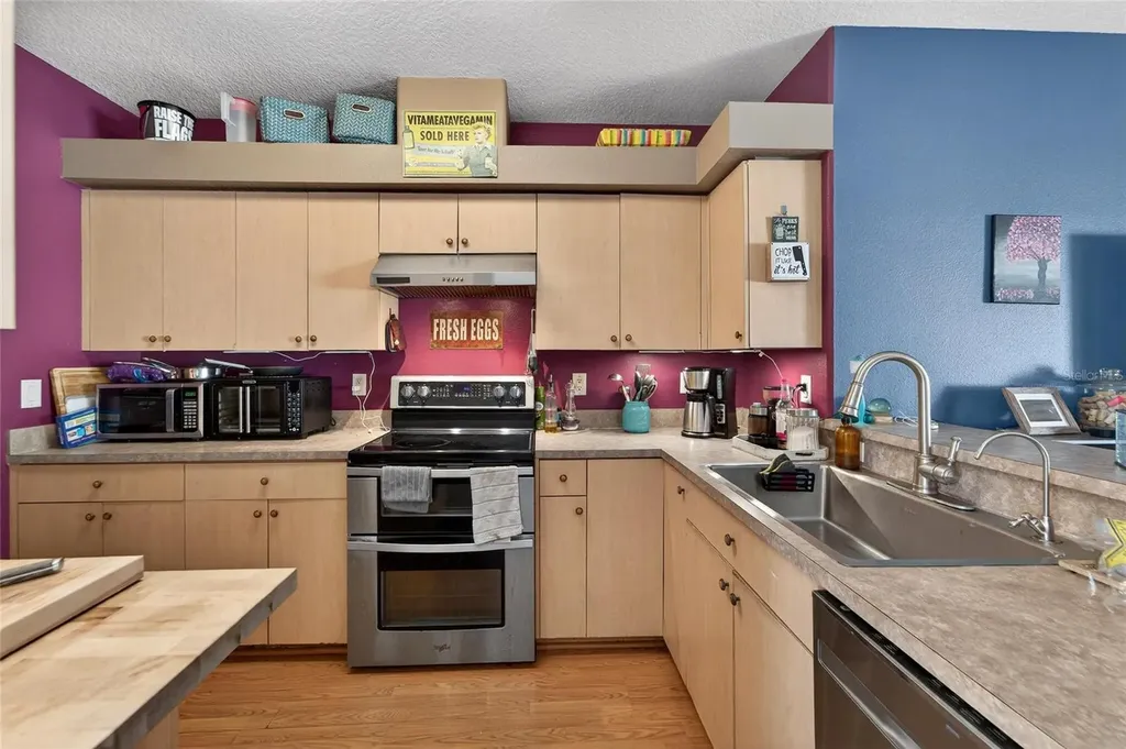 605 Cypress Park Avenue Tarpon Springs FL 34689
